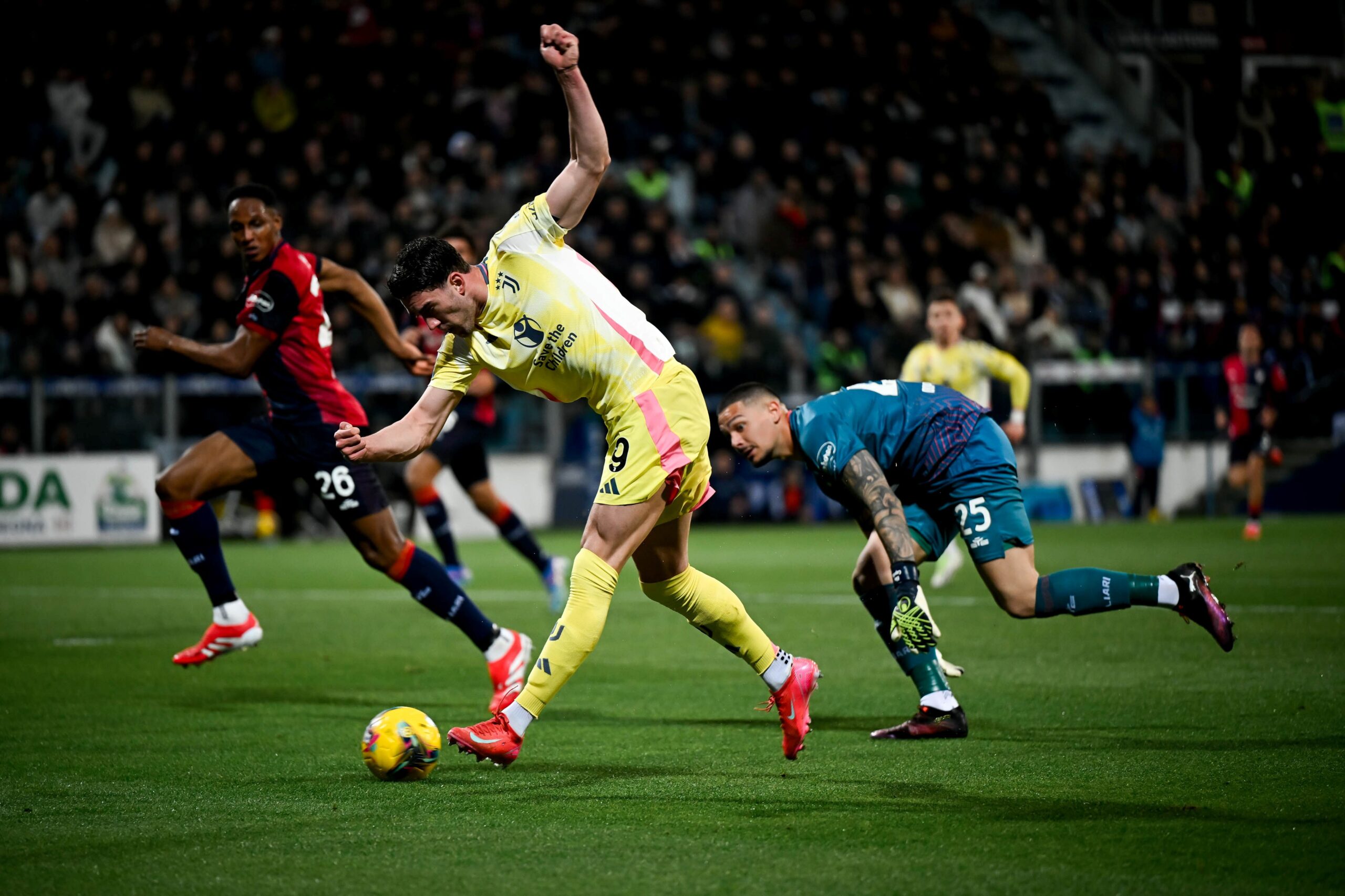 Vlahovic Cagliari Juve