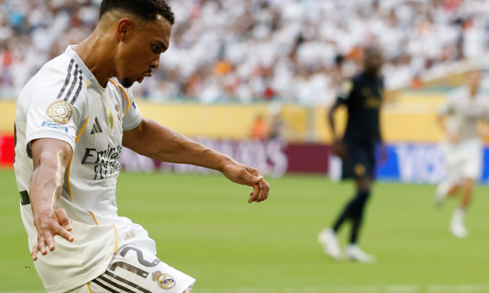 alexander arnold salta la juventus