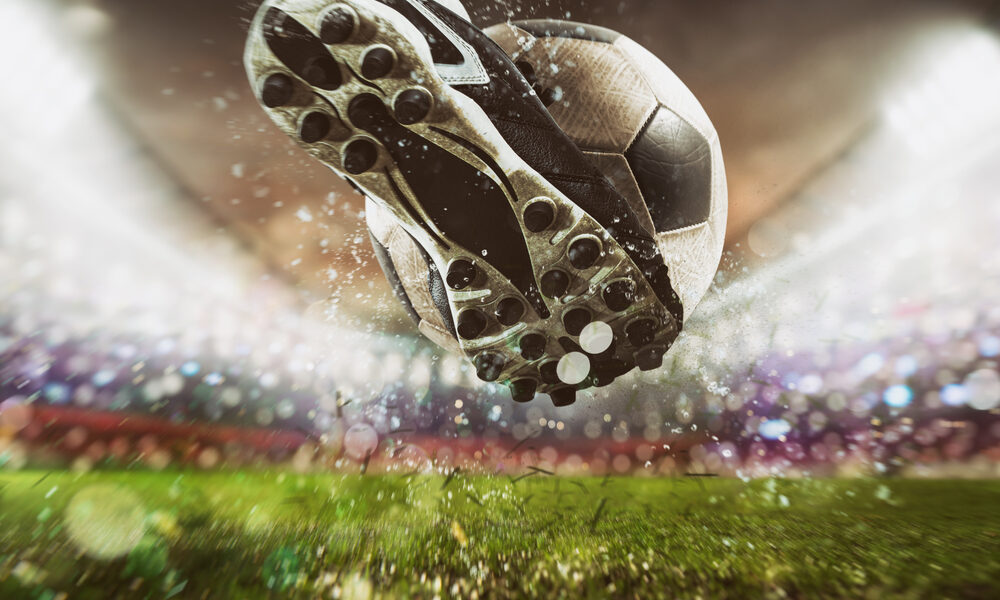 Calcio al pallone (© Depositphotos)